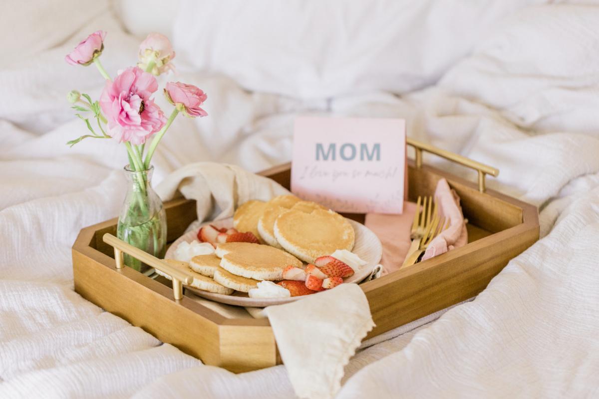 canva-breakfast-in-bed-for-mother's-day-MAE-8oXQfIo.jpg